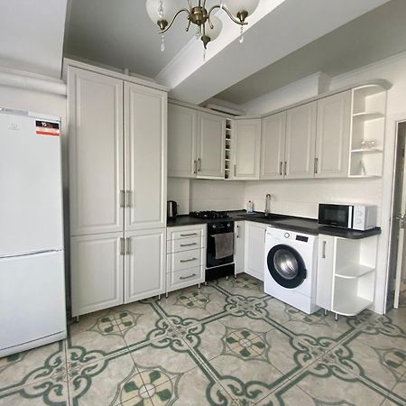 Аэропорт Апартаменты 24&24 Chisinau Exterior foto
