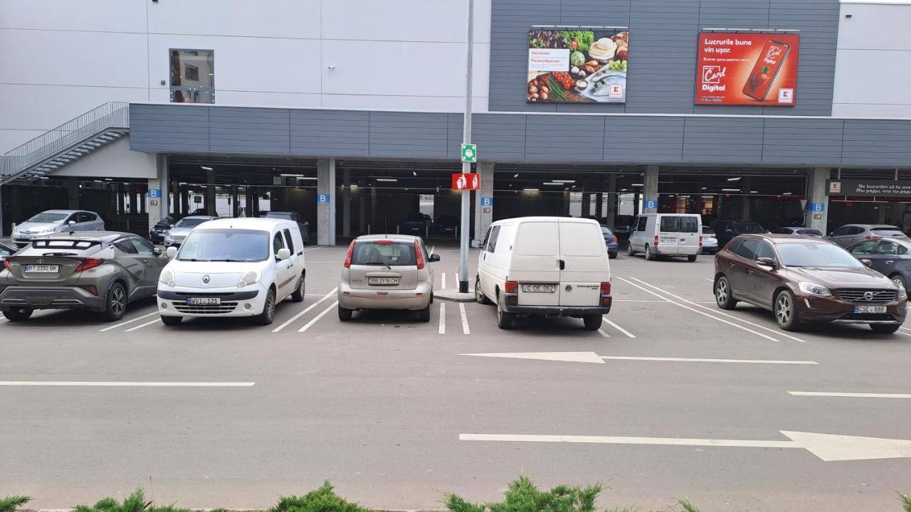 Аэропорт Апартаменты 24&24 Chisinau Exterior foto