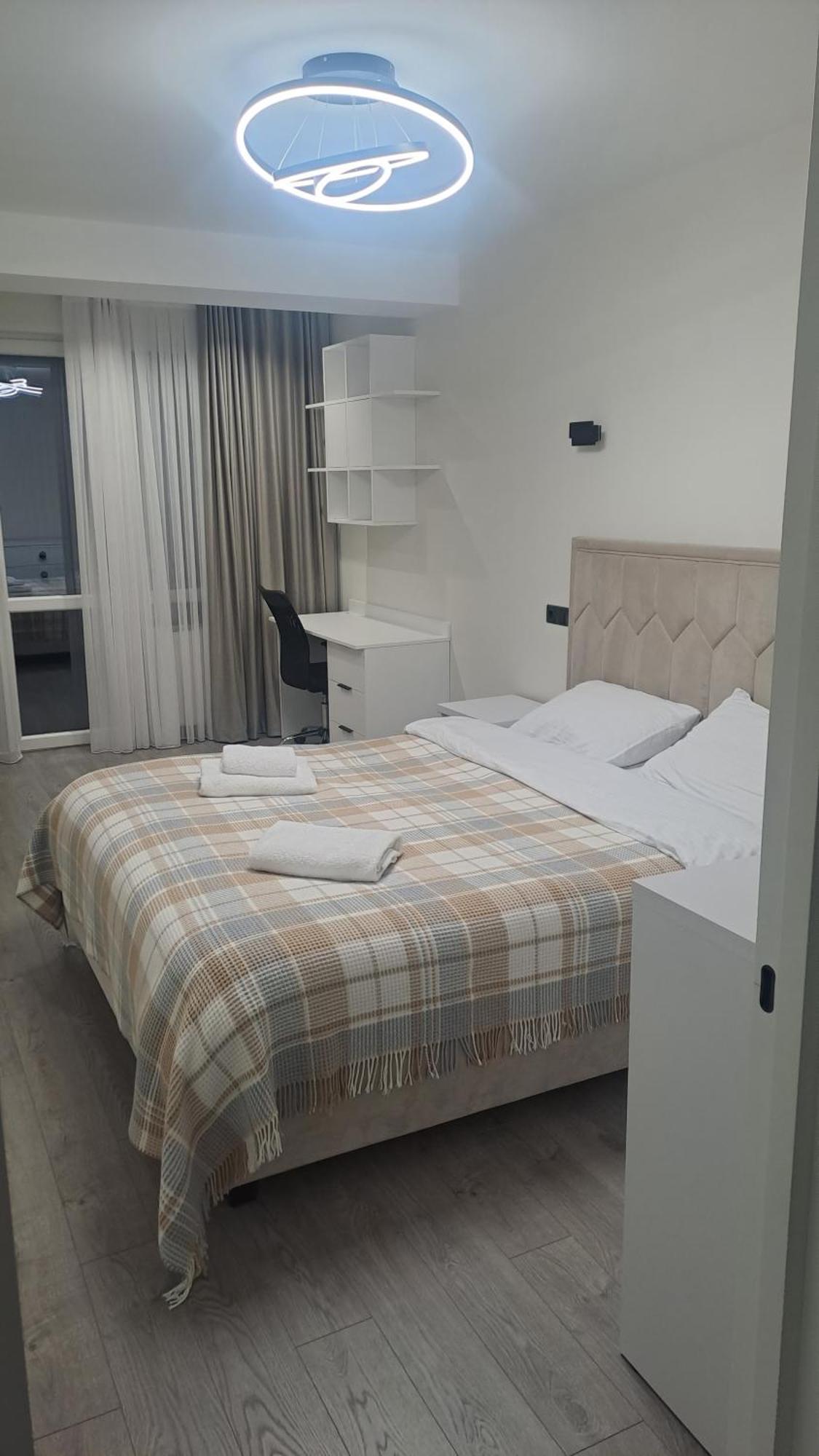 Аэропорт Апартаменты 24&24 Chisinau Exterior foto