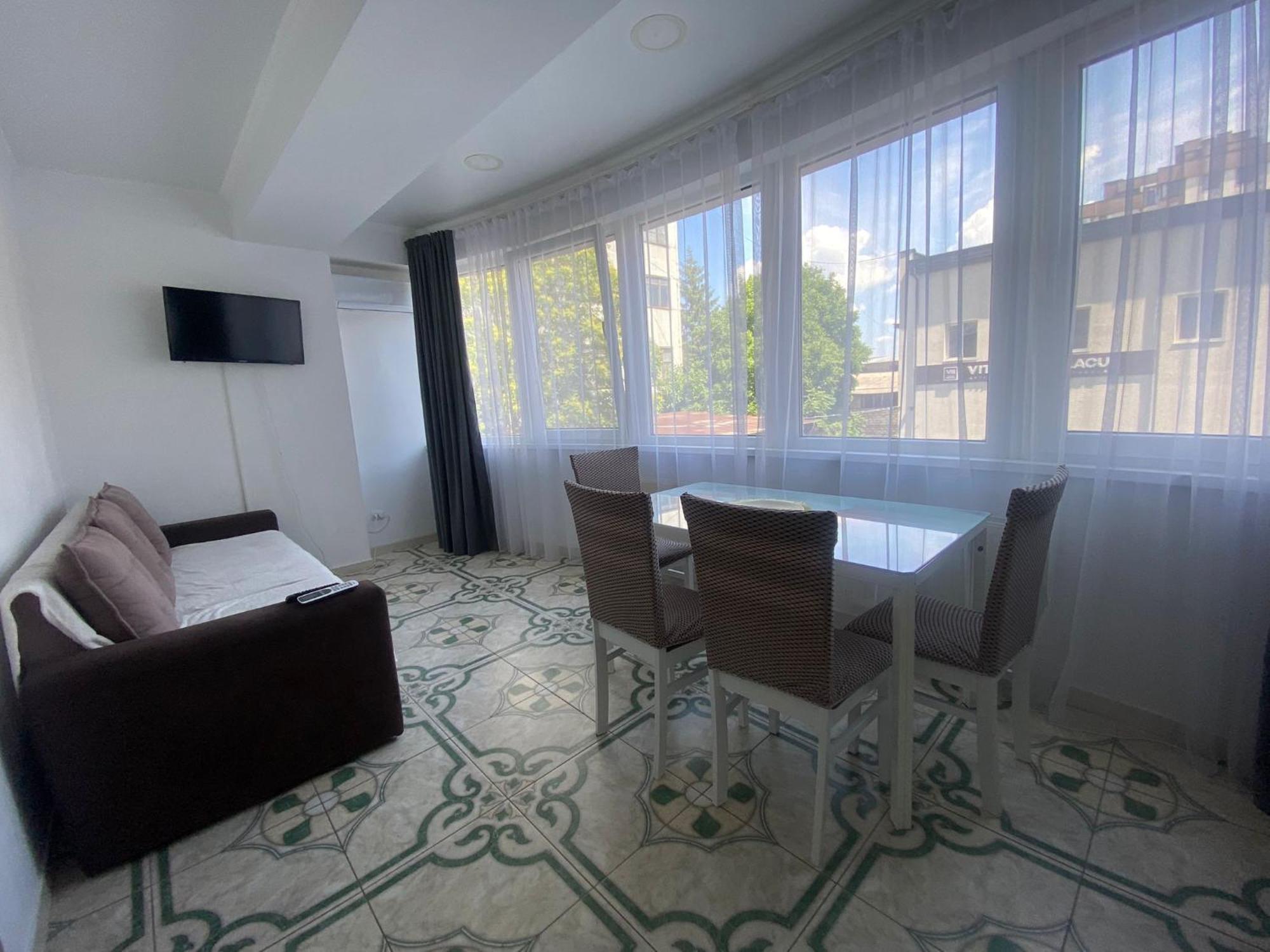 Аэропорт Апартаменты 24&24 Chisinau Exterior foto